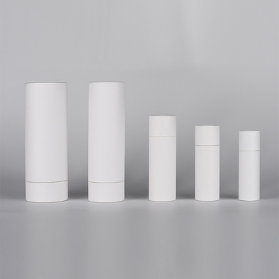 Drücken Sie sich Eco freundliches verpackendes Kraftpapier hoch, bedecken Sie biologisch abbaubare Chapstick-Rohre mit Blasen